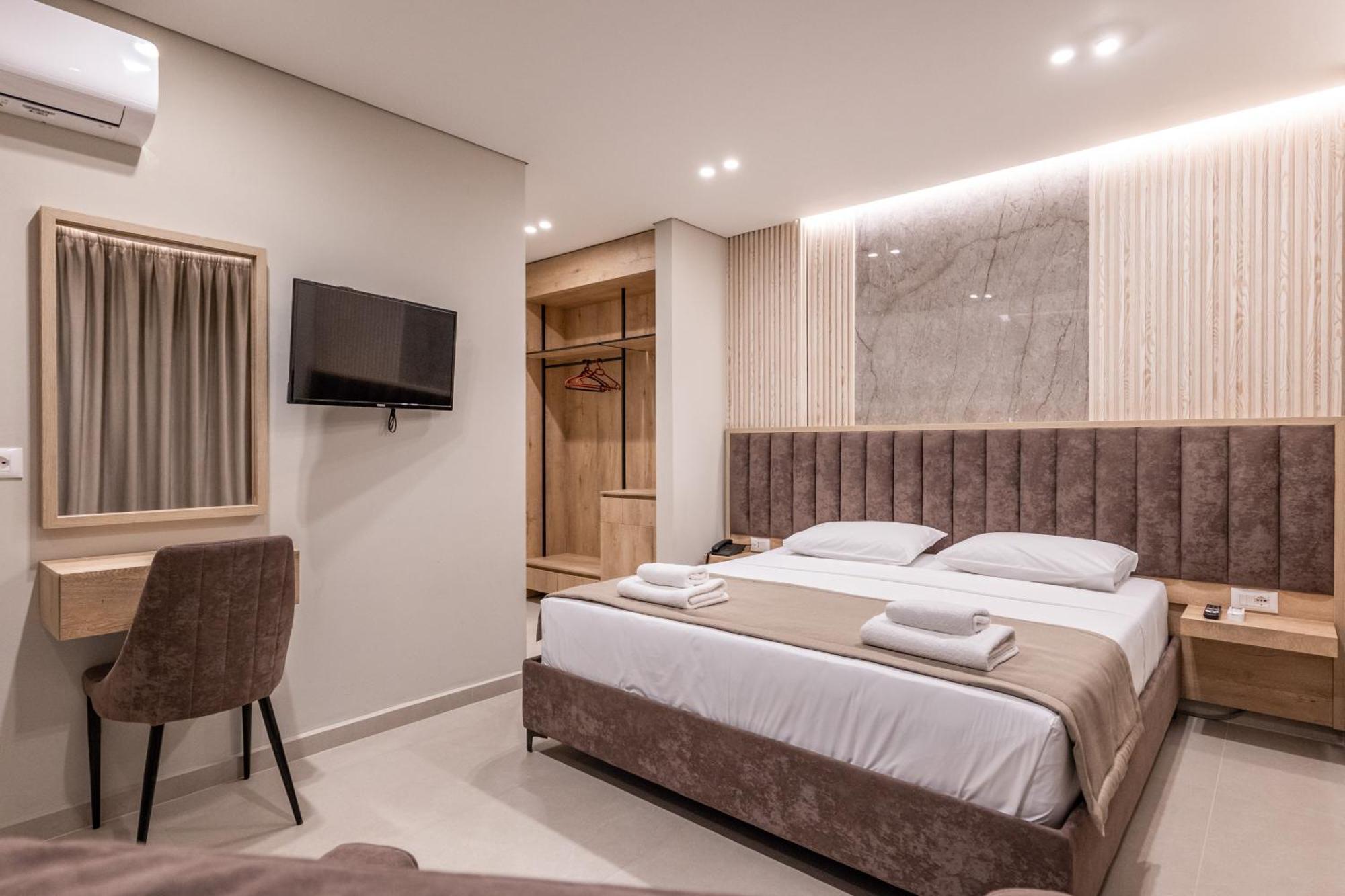 Koko Hotel Ksamil Esterno foto