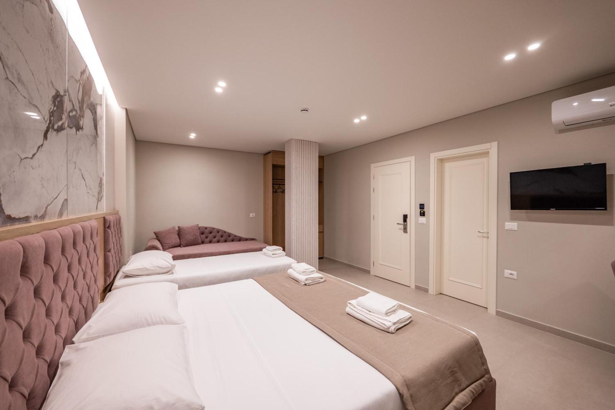 Koko Hotel Ksamil Esterno foto