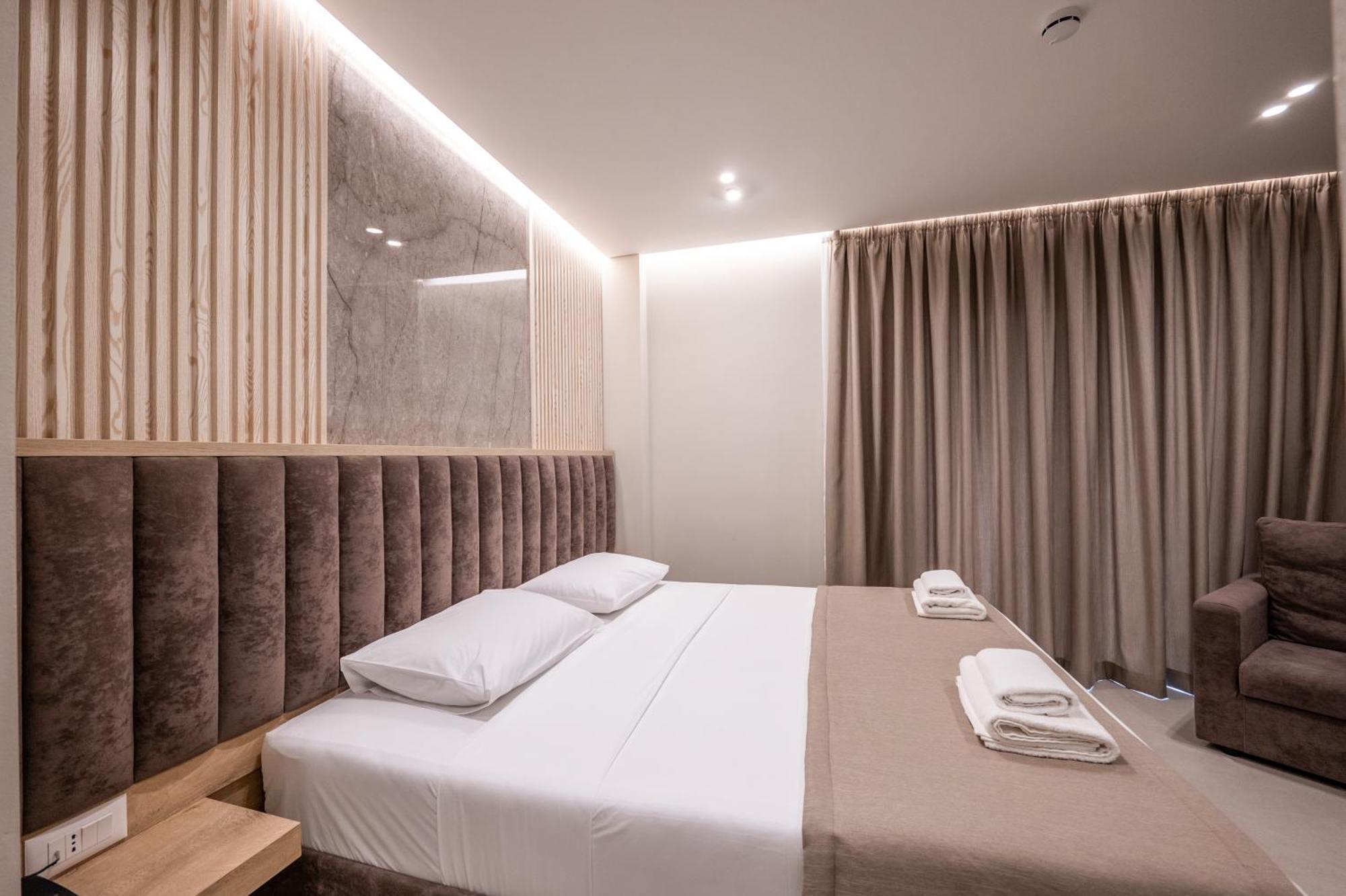Koko Hotel Ksamil Esterno foto